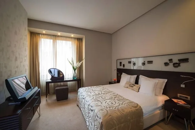 جناح عائلي بسرير كينج مع أريكة، Townhouse 27 Hotel Belgrade 1/1