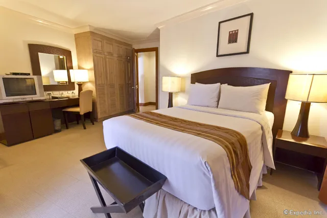 جناح ديلوكس بسريرين مزدوجين بغرفتي نوم، Crown Regency Suites Mactan 2/3