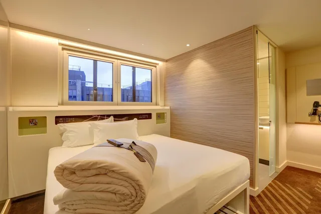 غرفة بسرير كوين، hub by Premier Inn London Westminster Abbey hotel 1/1