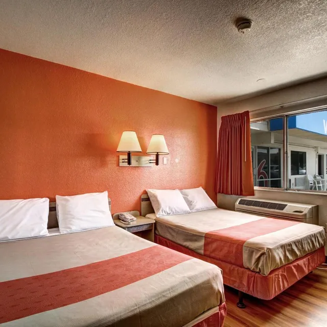 غرفة ديلوكس رباعية، Park Inn by Radisson, Wells 4/9