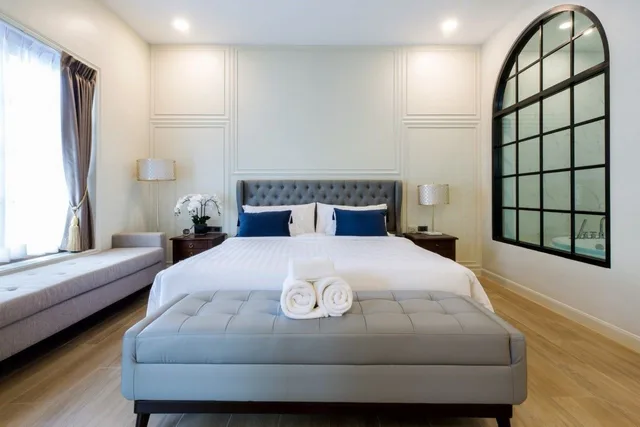 1 Bedroom, Pool, Villa, King Bed، Villa Seville 2/10