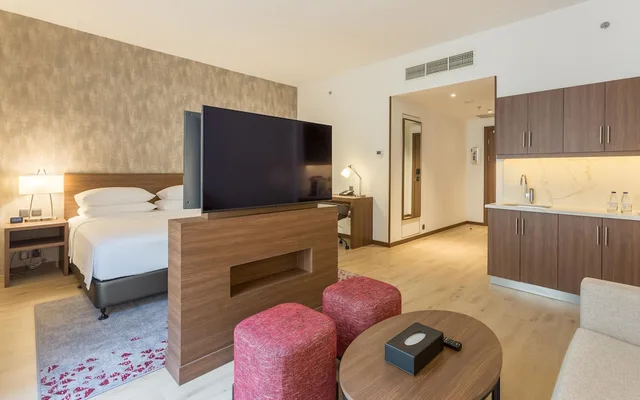 Efficiency, Studio, Suite, King Bed، فندق كمفورت جدة طريق الملك(Comfort Hotel Jeddah King Road) 7/10