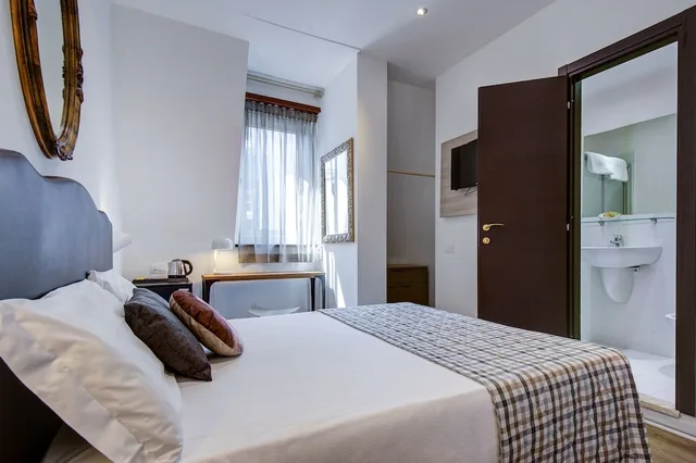 غرفة قياسية بسرير كوين، Hotel Bernina 4/10