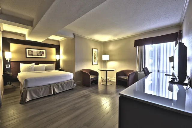 غرفة قياسية بسرير كوين، Le Concorde Hotel 2/4