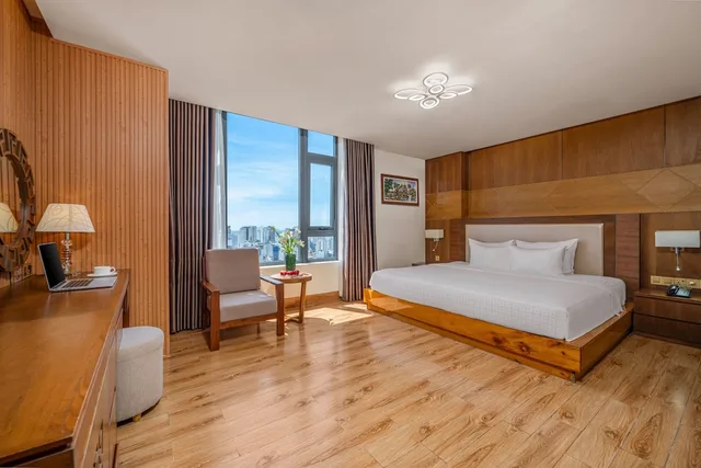 Superior, Twin Beds, Sea View, Nhu Minh Plaza Danang 1/6