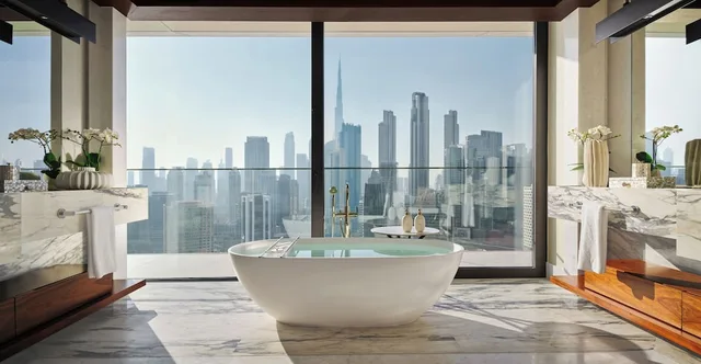 Royal, Lanai, Suite, Twin Beds، The Lana 5/7