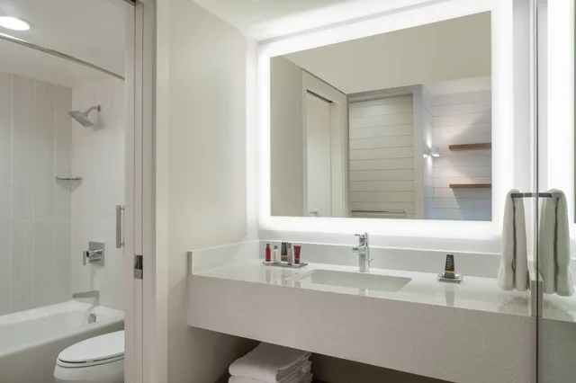 Tower, 2 Double Beds, Ocean View, Balcony، Waikiki Beach Marriott Resort and Spa 4/6