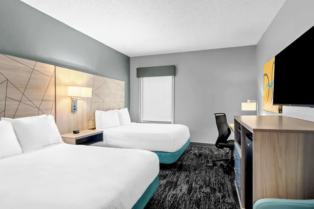 غرفة قياسية بسريرين كوين لذوي الإعاقة، Best Western Doswell Hotel 2/5