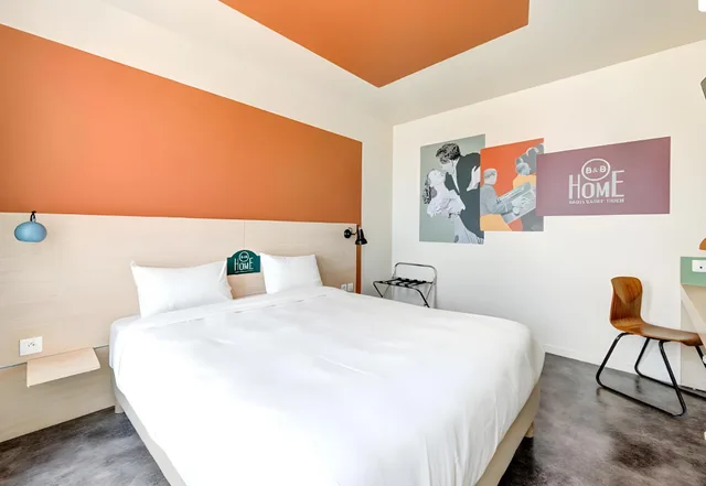غرفة بسرير كوين بمطبخ صغير لذوي الإعاقة، B&B HOME Paris Mairie de Saint-Ouen 1/1