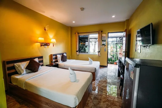 غرفة قياسية بسريرين منفصلين، Phoemphoon 2 Hotel 5/6