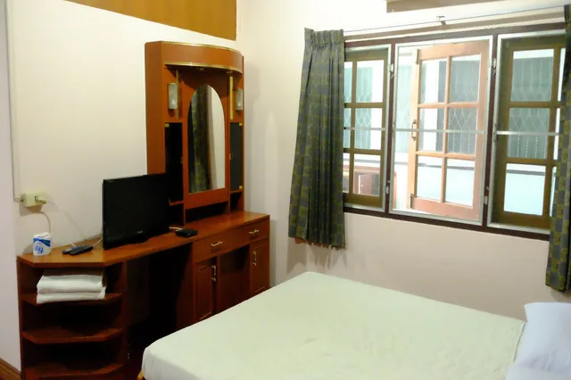 غرفة قياسية رباعية بسريرين مزدوجين، Jor Koo City Hotel 2/3