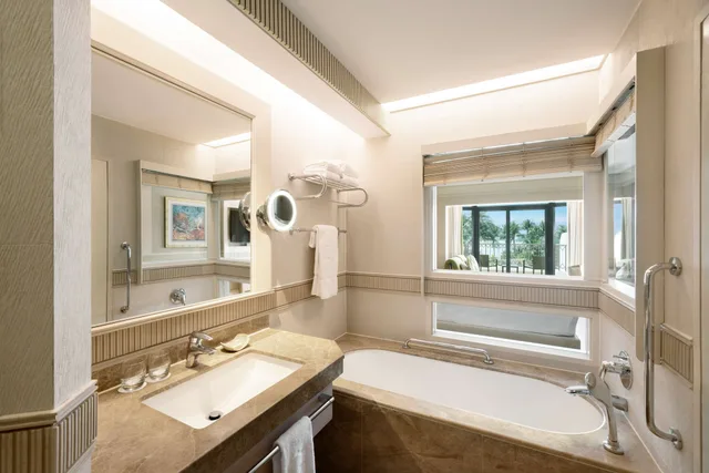 غرفة ديلوكس بسريرين منفصلين بإطلالة على المسبح، Shangri-La Rasa Sentosa, Singapore 5/5
