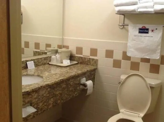 غرفة بسرير كينج، Americinn By Wyndham Princeton Il 5/6