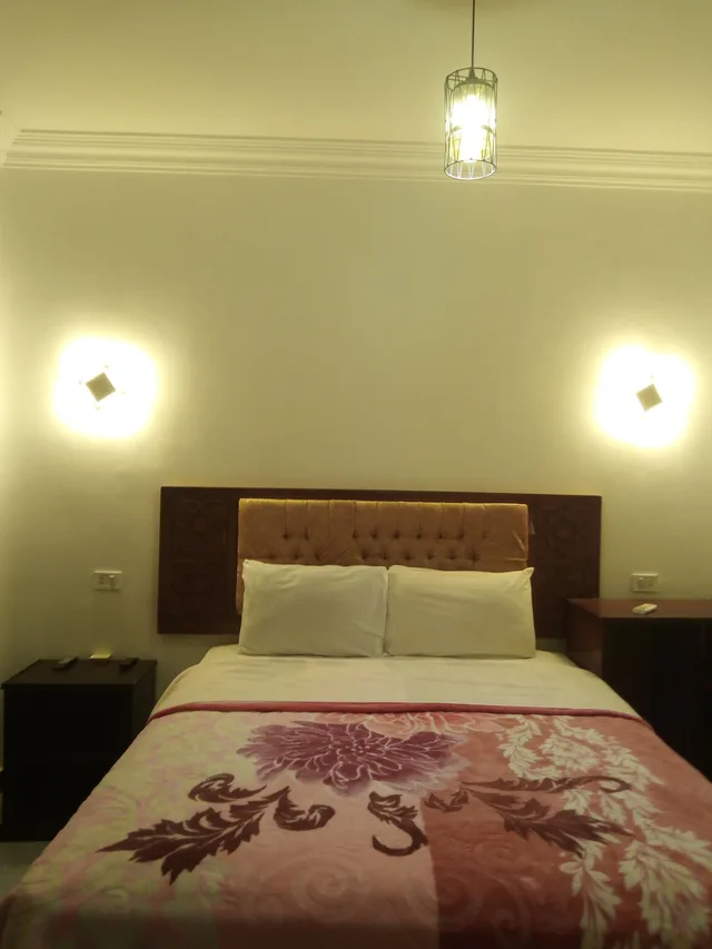 غرفة مفردة بحمام مشترك، Arabian Nights Hotel 2/4