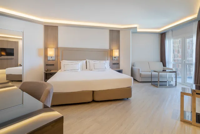 Grand, Double Bed, Melia Alicante 4/10