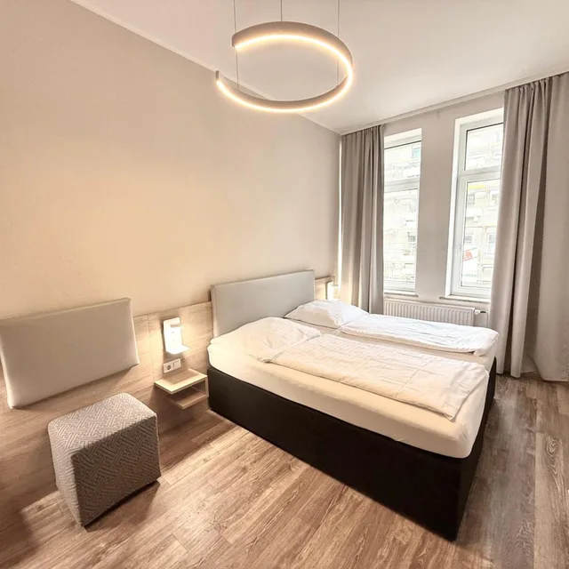 غرفة قياسية بسرير مزدوج أو سريرين منفصلين، Central Hotel Duisburg 9/10