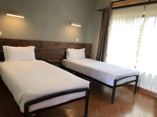 Standard, Twin Beds, Meley Impala Hotel 1/6