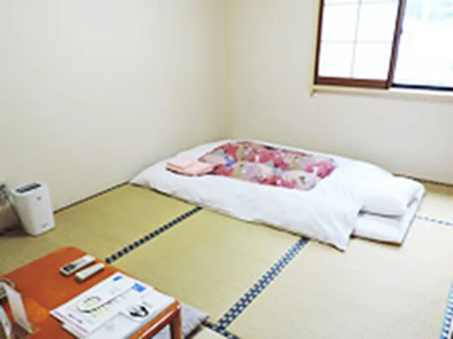 غرفة يابانية بفرشتي فوتون، New Central Hotel Katsuta 2/2