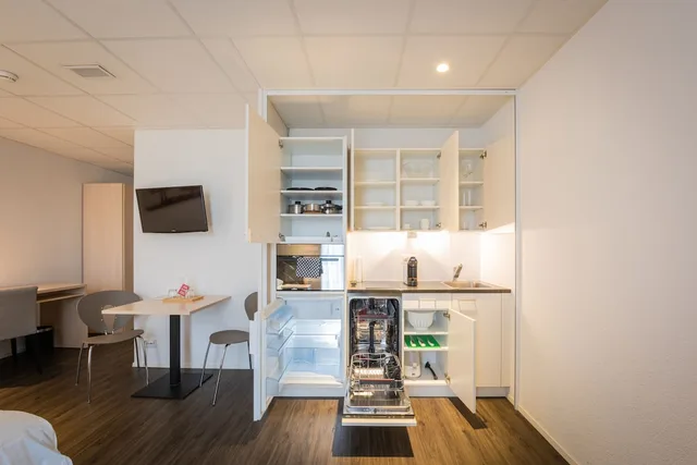 Superior, Studio, Twin Beds, Kitchen, Hine Adon Apart Bern-Airport 5/9