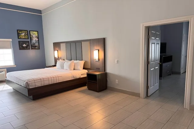 1 Bedroom, Suite, 2 King Beds, La Quinta Inn and Suites by Wyndham Alamo - McAllen East 4/10