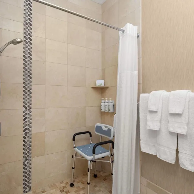 جناح بسرير كوين لذوي الإعاقة، Hawthorn Suites by Wyndham West Palm Beach 6/6