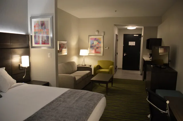 جناح بسرير كينج، Best Western Plus At Prien Lake Inn And Suites 3/6