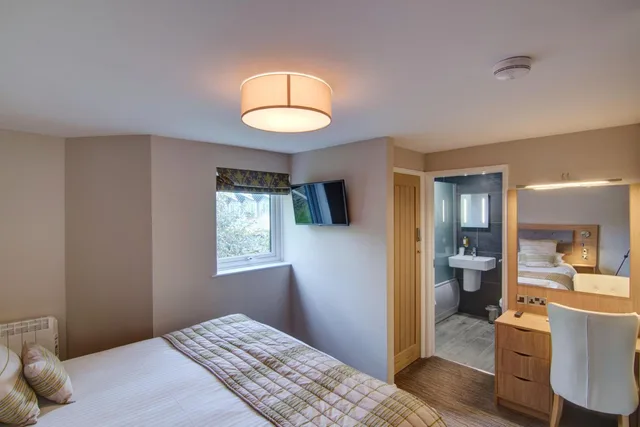 1 Bedroom, Apartment, China Fleet Country Club 4/10