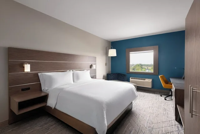 غرفة قياسية بسرير فردي، Holiday Inn Express Suites Boynton Beach West 3/6