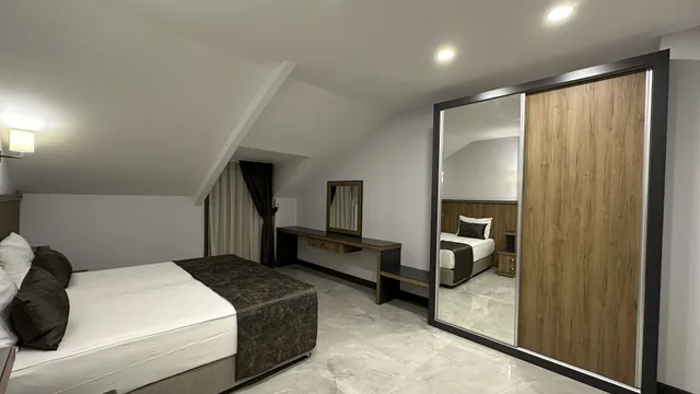 جناح جونيور، Quality Gold Suite Hotel 4/5
