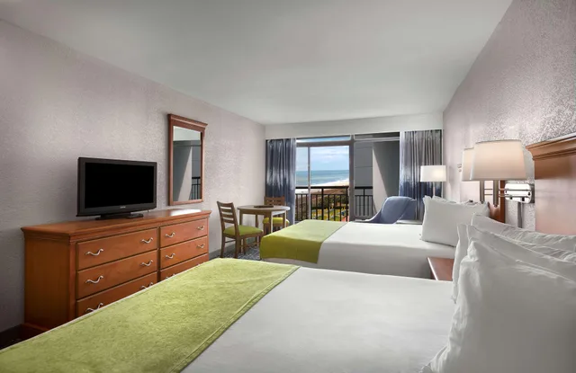 Room, 2 Queen Beds, Ocean View, Low Floor, North Wing, Corner، Dayton House Resort, BW Signature Collection 2/4