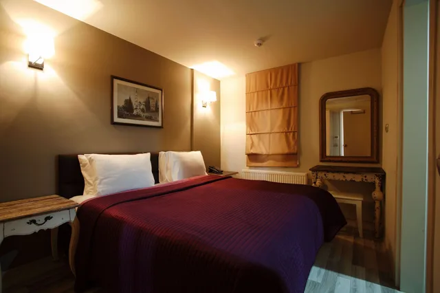 3 Bedrooms, Grand, Suite, 2 Double and Twin Beds، Home Stay Home Sisli 2/8