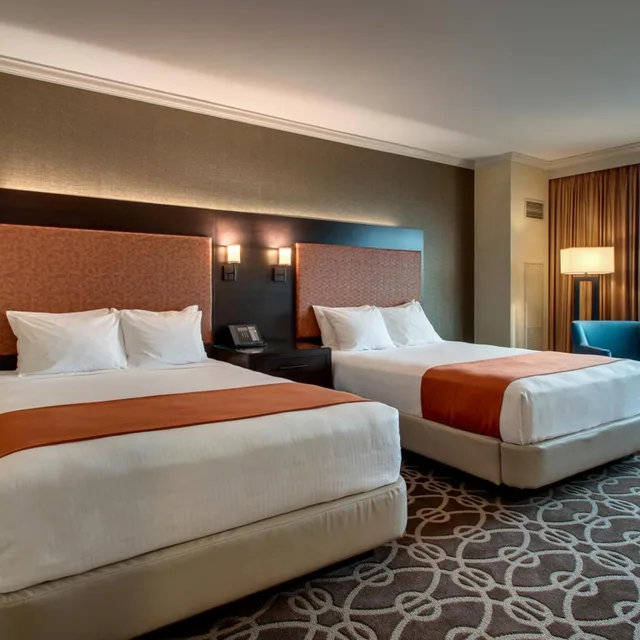 غرفة ديلوكس بسرير كوين، Argosy Casino Hotel And Spa 4/4