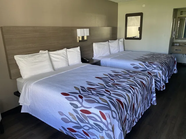 غرفة ديلوكس بسريرين كوين، Red Roof Inn Vero Beach - I-95 3/5