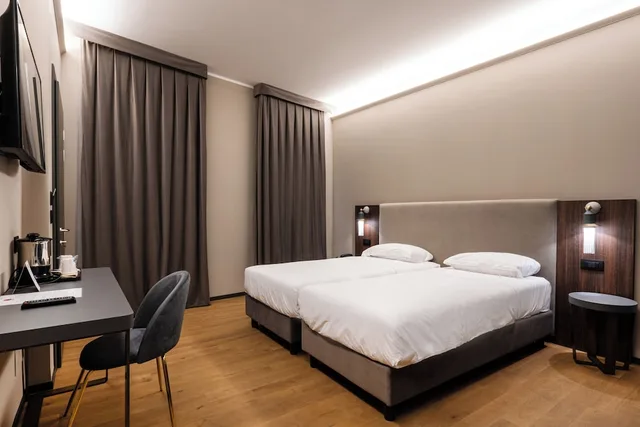 غرفة قياسية ثلاثية، Touring Hotel Bologna 1/6