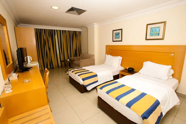 غرفة قياسية بسريرين منفصلين، MINA HOTEL 4/10