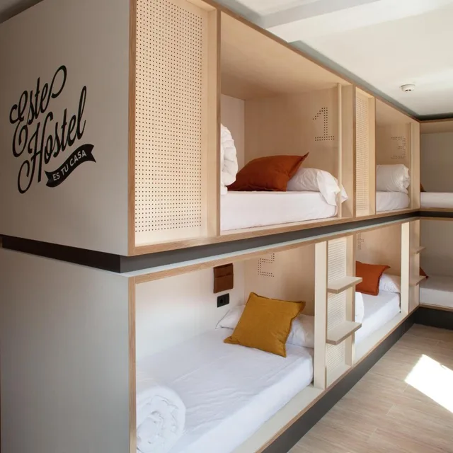 Mixed Dorm, 6 People، Toc Hostel Sevilla 2/7