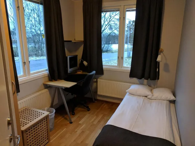 غرفة بزنس مفردة بسرير فردي، Hotell Hässlö 2/5