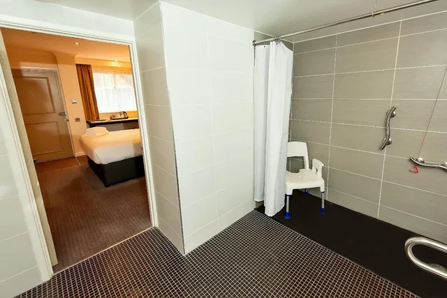 غرفة بسرير مزدوج لذوي الإعاقة، New Place 5/6