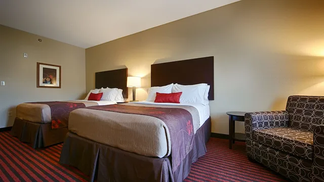 غرفة قياسية بسريرين كوين لذوي الإعاقة، Best Western Plus Louisa 3/10