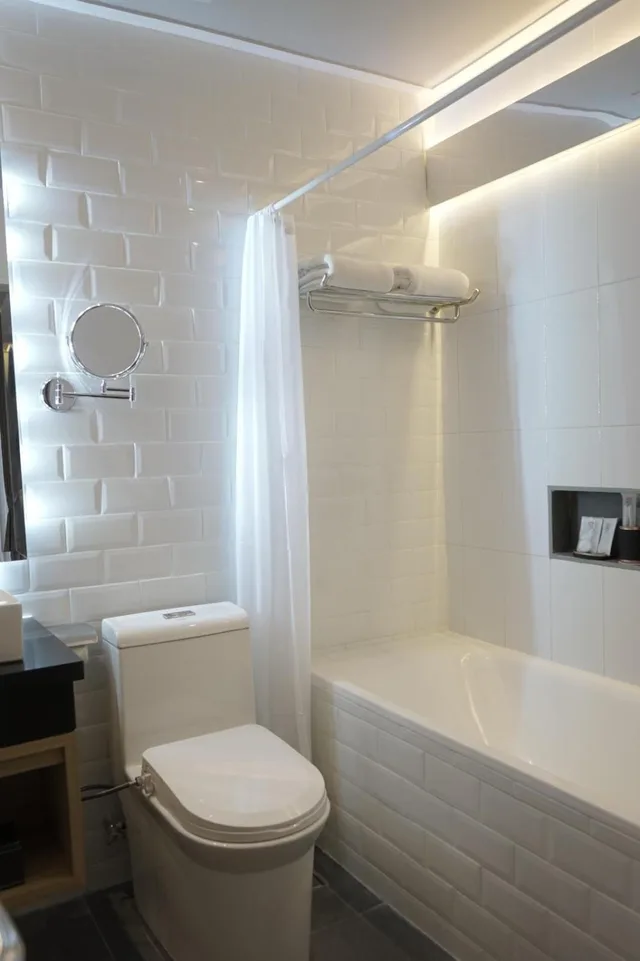 جناح جونيور بإطلالة على المسبح، 1O1 URBAN Jakarta Thamrin 2/3