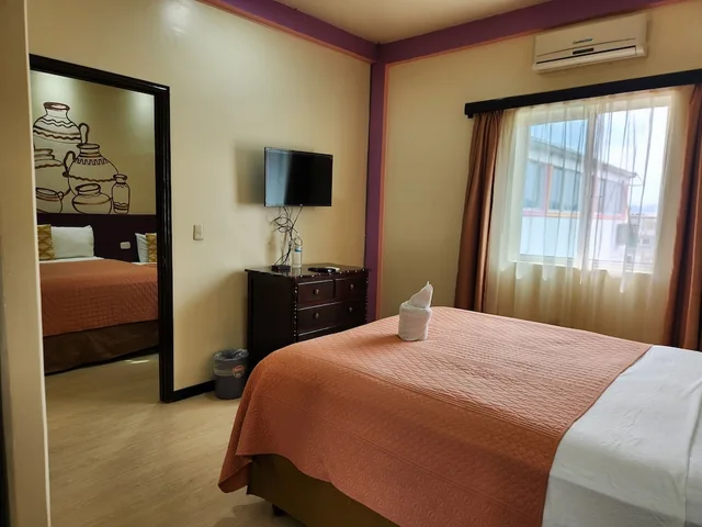 غرفة ثلاثية، Park Place Hotel 1/3