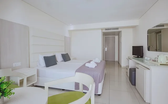 غرفة قياسية بسرير مزدوج، Tasia Maris Oasis Hotel 1/10