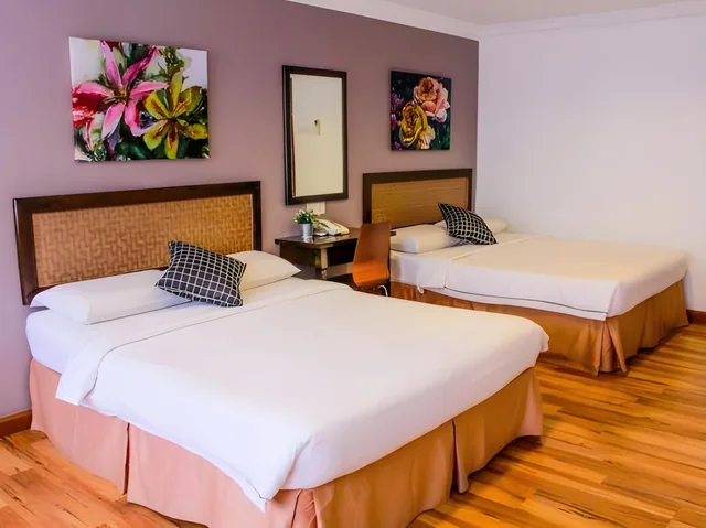 غرفة عائلية بسريرين كوين، Desa Queenspark Hotel 2/2