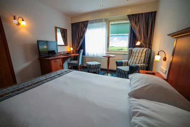غرفة كومفورت بسرير مزدوج، Hotel Herbergh Amsterdam Airport 1/2