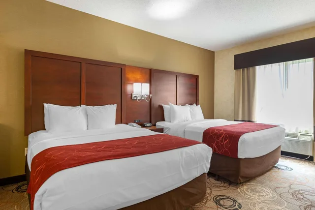 جناح بسريرين كوين مع أريكة، Holiday Inn Express & Suites Southfield - Detroit 2/6