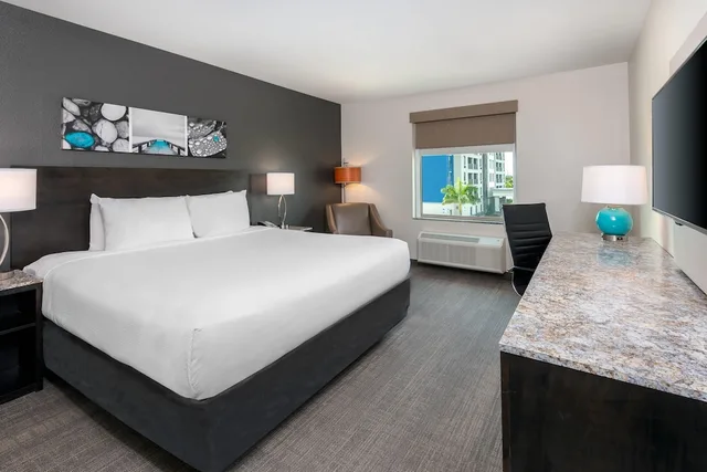 Suite, King Bed, Sofa, Caretta Landing Sarasota, an Ascend Collection Hotel 1/3