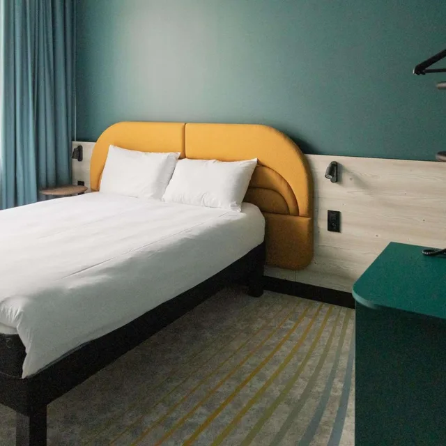 غرفة بريميوم ديلوكس بسرير مزدوج لذوي الإعاقة، ibis Styles Brugge Centrum 1/6