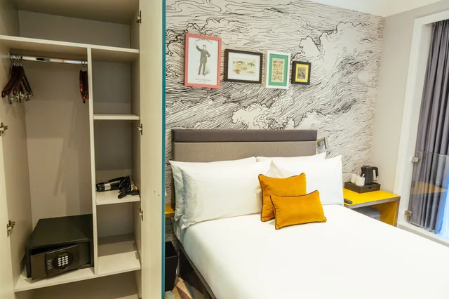 Standard, Double Bed, Oliver Plaza Hotel 3/4