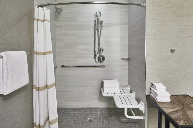 غرفة بسريرين مزدوجين بشرفة في الطابق الأرضي، Napa Valley Marriott Hotel and Spa 10/10