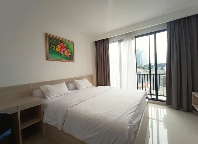 Deluxe, Queen Bed, Mendjangan Mansion by ZUZU 3/10